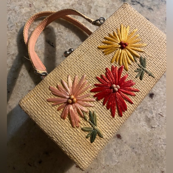 Gymboree Other - GYMBOREE Vintage Little hula Girl Hard Case bag purse Wicker Flowers